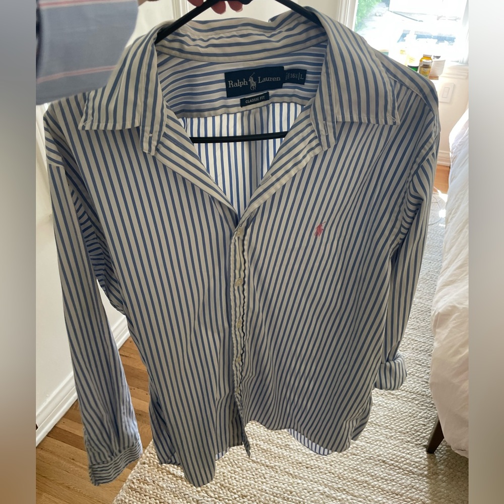 Vintage Ralph Lauren Men's Classic Fit White Blue Stripe button down shirt